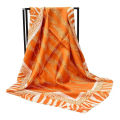 2017 Nouveau gros usine Fourniture unique conception carré foulard satin